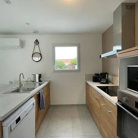Moderne à Avec Terrasse Et Parking - Fr-1-426-586 Casa de Férias