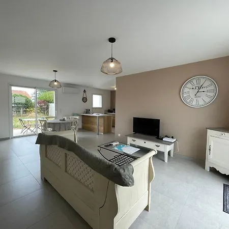 Moderne à Avec Terrasse Et Parking - Fr-1-426-586 Casa de Férias *